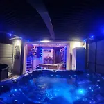 La Kaz Rhumantique Sauna And Privatif