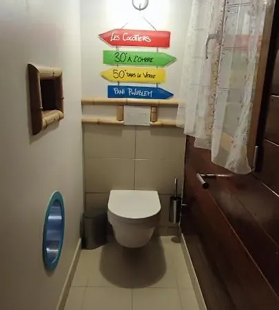 La Kaz Rhumantique Sauna And Privatif Holiday home La Riviere-Saint-Sauveur