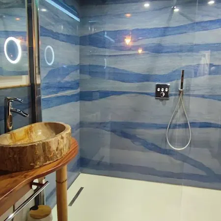 La Kaz Rhumantique Sauna And Privatif *