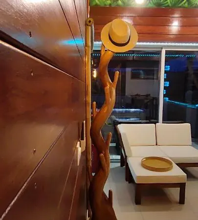 La Kaz Rhumantique Sauna And Privatif * La Rivière-Saint-Sauveur