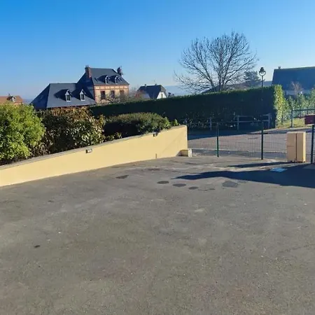 Holiday home La Kaz Rhumantique Sauna And Privatif *