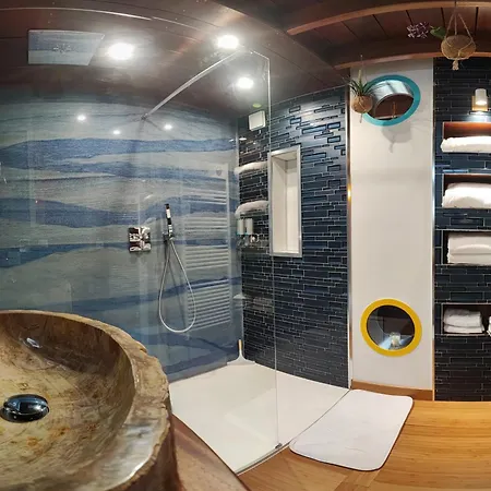 La Kaz Rhumantique Sauna And Privatif * La Riviere-Saint-Sauveur