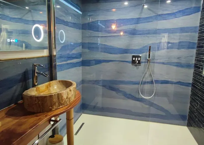 La Kaz Rhumantique Sauna And Privatif *