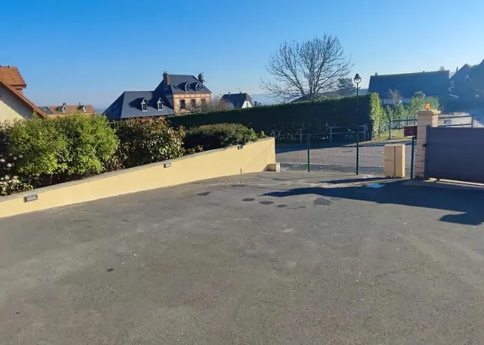 Holiday home La Kaz Rhumantique Sauna And Privatif *