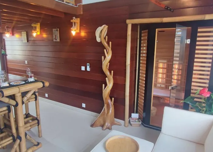 La Kaz Rhumantique Sauna And Privatif *