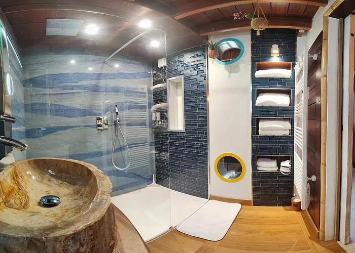 La Kaz Rhumantique Sauna And Privatif Holiday home *